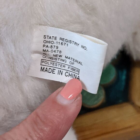 💜5/$25 Super soft bunny with rose bow tie - Picture 4 of 4